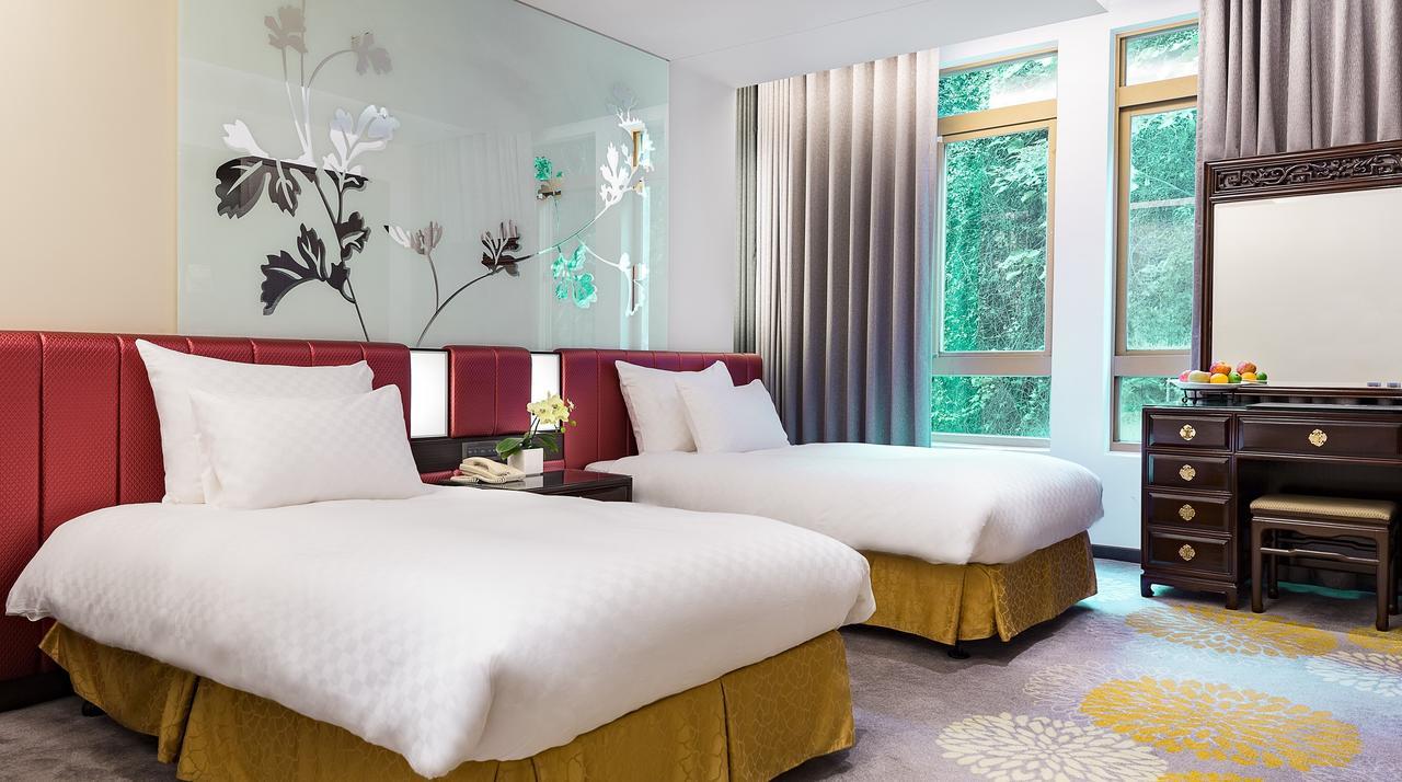 The Grand Hotel Taipei Eksteriør billede Deluxe Room