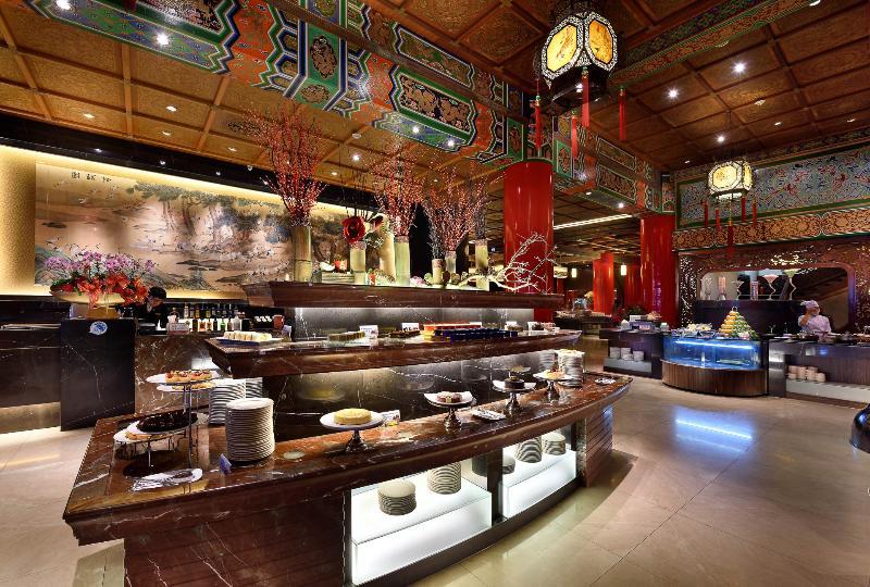 The Grand Hotel Taipei Eksteriør billede The buffet at the lobby